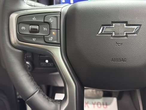 Used 2023 Chevrolet Suburban Z71 w/ Luxury Package image 17