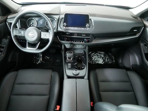 Used 2023 Nissan Rogue SV w/ SV Premium B Package AWD/4WD image 19