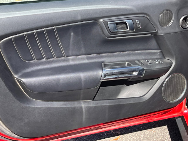Used 2020 Ford Mustang Premium RWD image 13