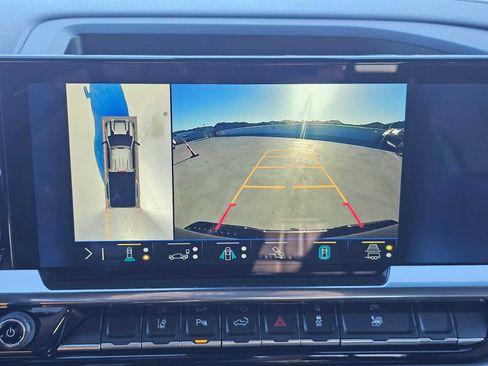 Used 2025 Chevrolet Silverado 3500 High Country w/ Technology Package image 28