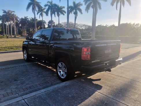 Used 2017 GMC Sierra 1500 SLE w/ SLE Value Package AWD/4WD image 16