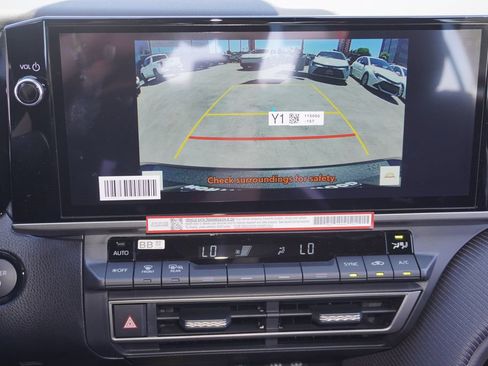 Certified 2026 Toyota Camry Hybrid w/ Multimedia Upgrade Package FWD image 15
