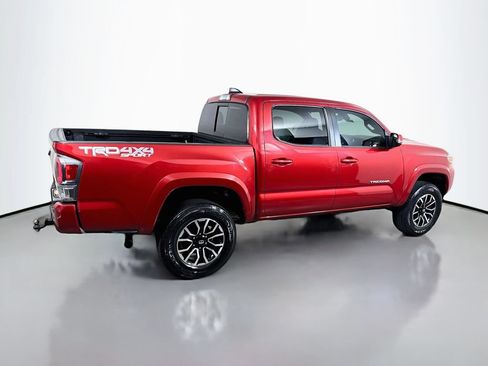 Used 2022 Toyota Tacoma TRD Sport w/ Technology Package AWD/4WD image 7