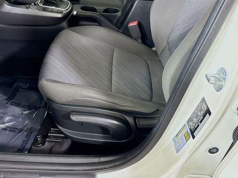 Used 2023 Kia Seltos LX AWD/4WD image 23