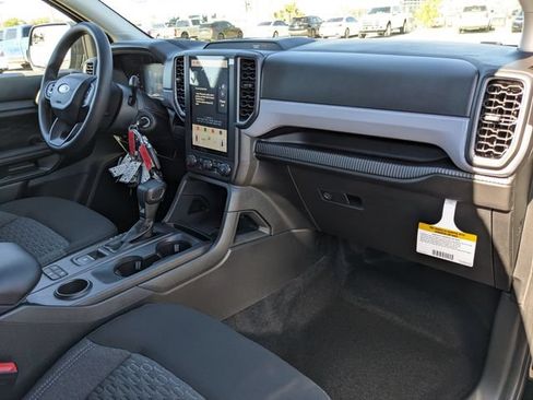 Used 2025 Ford Ranger XL RWD image 13