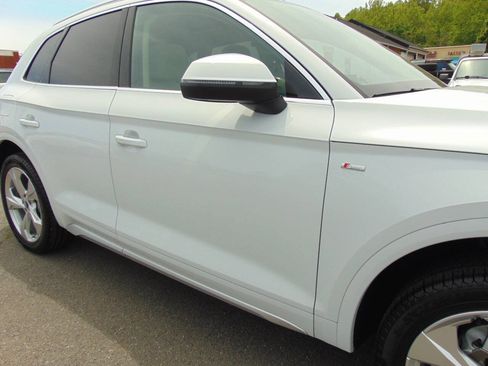 Used 2022 Audi Q5 2.0T Premium Plus w/ Premium Plus Package AWD/4WD image 38