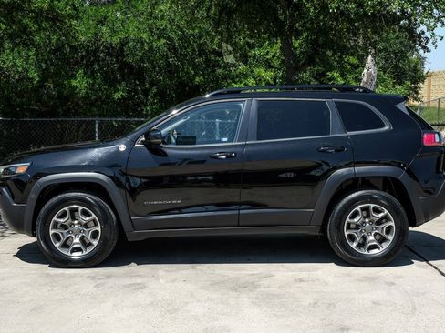 Used 2022 Jeep Cherokee Trailhawk w/ Sun, Sound & Nav Group AWD/4WD image 21