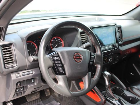 Used 2023 Nissan Frontier PRO-4X w/ Pro-4X Premium Package AWD/4WD image 10