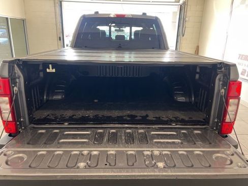 Used 2022 Ford F250 Lariat w/ Chrome Package image 11