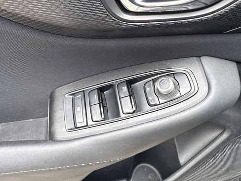 Used 2022 Subaru Outback Premium AWD/4WD image 17