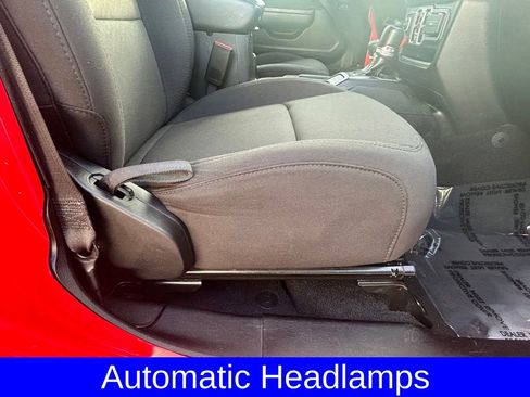 Used 2023 Jeep Gladiator Sport image 24