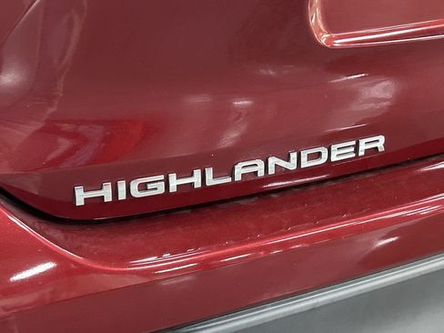 Used 2022 Toyota Highlander XSE FWD image 33