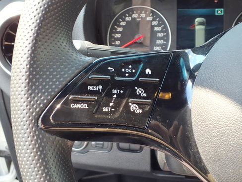 Used 2025 Mercedes-Benz Sprinter 2500 image 14