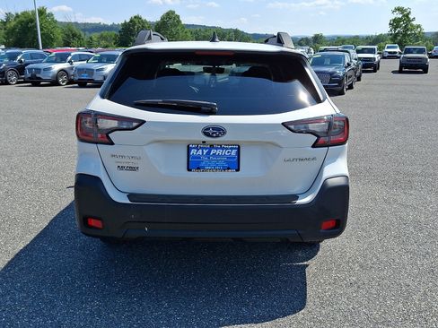 Used 2025 Subaru Outback Premium AWD/4WD image 6