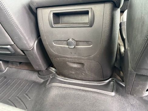 Used 2013 GMC Sierra 2500 SLT w/ Suspension Package, Off-Road image 31