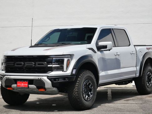 Used 2025 Ford F150 Raptor AWD/4WD image 5