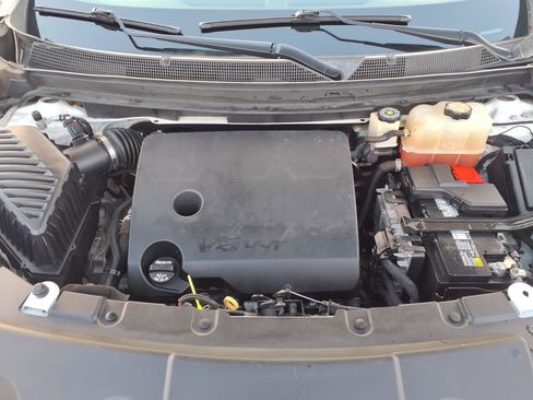 Used 2019 Chevrolet Traverse LS FWD image 31