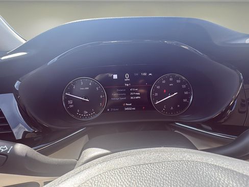 Used 2023 Buick Envision Avenir image 22