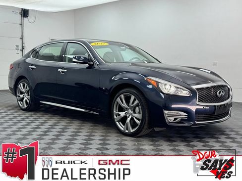 Used 2017 INFINITI Q70 L 3.7 AWD/4WD image 1