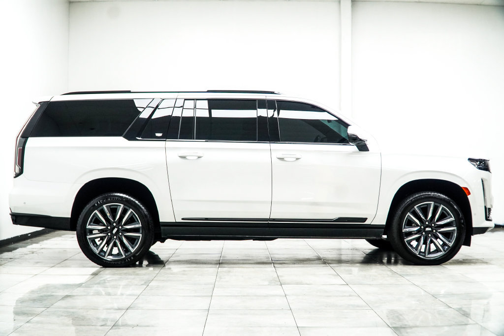 Used 2024 Cadillac Escalade ESV Sport w/ Touring Package AWD/4WD image 10