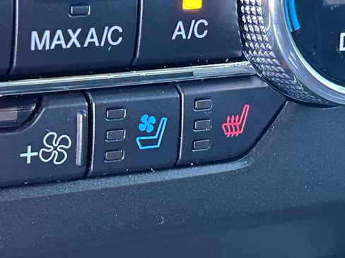 Used 2019 Ford Expedition Limited w/ Special Edition Package image 17