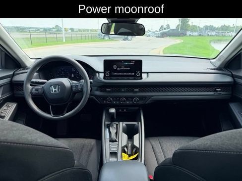 Used 2025 Honda Accord SE image 7