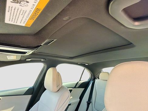 Used 2025 Mercedes-Benz C 300 4MATIC Sedan image 27