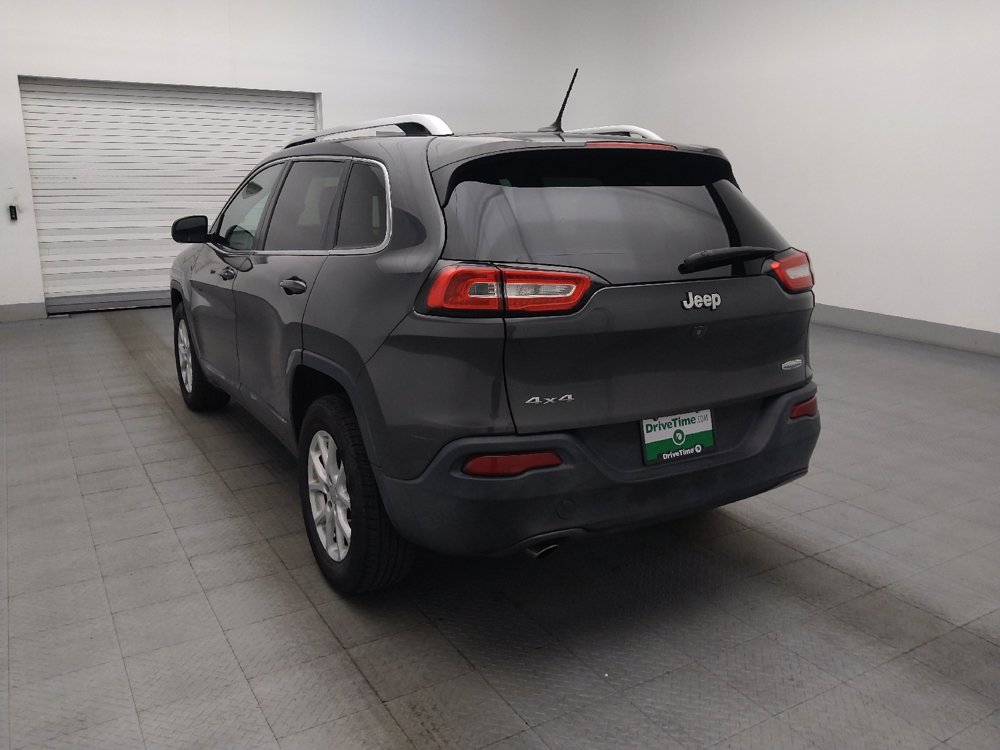 Used 2015 Jeep Cherokee Latitude AWD/4WD image 5