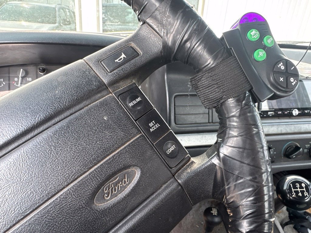 Used 1995 Ford F150 4x4 Regular Cab image 16