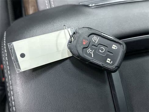 Used 2019 Chevrolet Suburban LT image 32