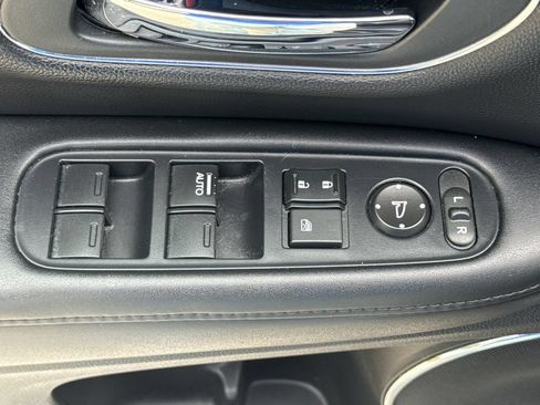 Used 2016 Honda HR-V EX-L image 14