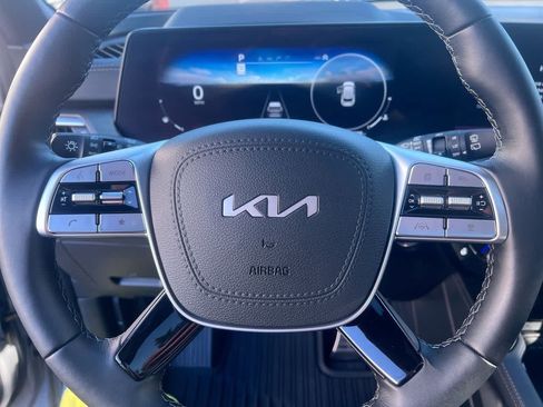 Certified 2025 Kia Telluride SX X-Line AWD/4WD image 14