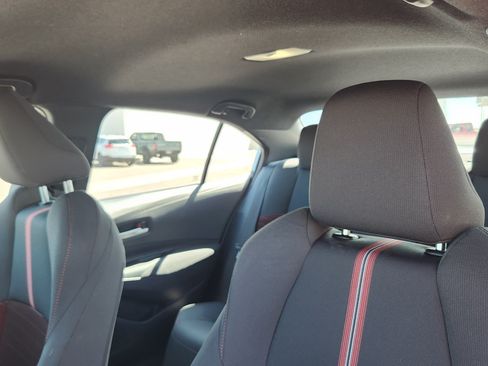 Used 2026 Toyota Corolla SE w/ SE Package FWD image 9