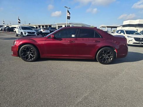 Used 2019 Chrysler 300 S w/ S Model Appearance Package image 8