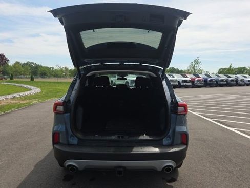Used 2023 Ford Escape Active w/ Cold Weather Package FWD image 10