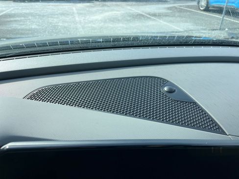 Used 2025 Hyundai Elantra SEL image 18