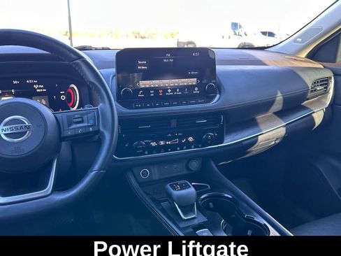 Used 2021 Nissan Rogue Platinum image 25