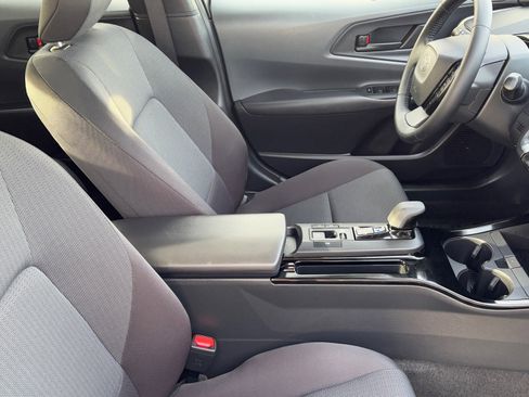 Used 2024 Toyota Prius LE image 13