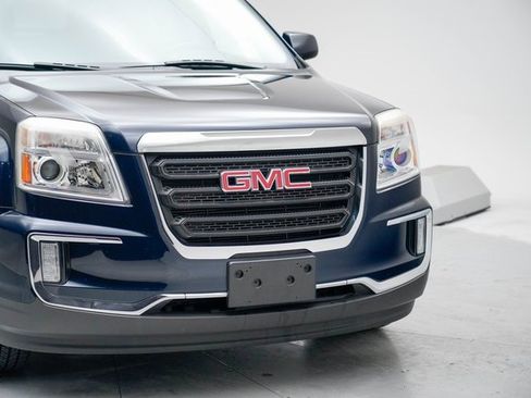 Used 2017 GMC Terrain SLE w/ Driver Alert Package I image 9