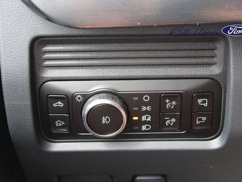 Used 2026 Ford F250 Lariat w/ Black Appearance Package AWD/4WD image 22