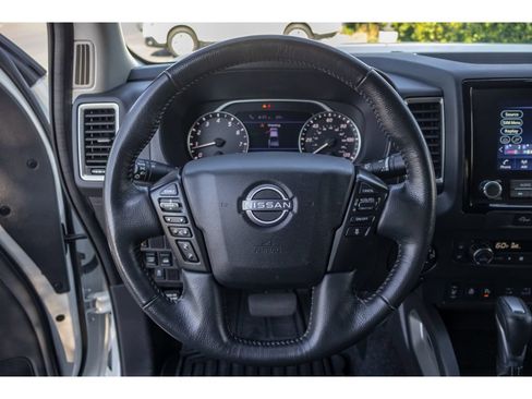 Used 2024 Nissan Frontier SV w/ SV Convenience Package AWD/4WD image 21