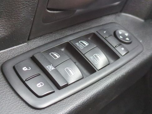 Used 2019 RAM 1500 Express w/ Wheel & Sound Group AWD/4WD image 28