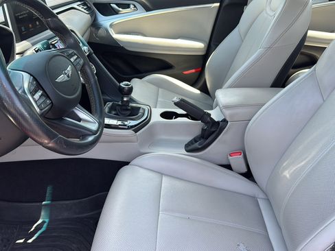 Used 2019 Genesis G70 2.0T Sport RWD image 13