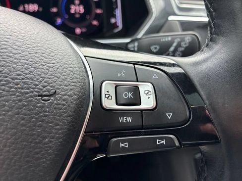 Used 2019 Volkswagen Tiguan SEL AWD/4WD image 26
