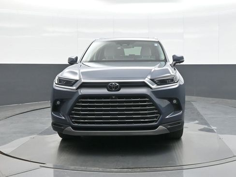 Certified 2024 Toyota Grand Highlander AWD image 3