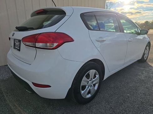 Used 2017 Kia Forte LX FWD image 8