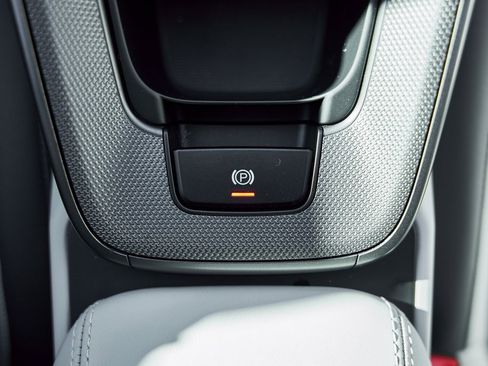 Used 2025 Porsche 911 Carrera image 55