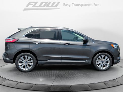 Used 2020 Ford Edge Titanium AWD/4WD image 10