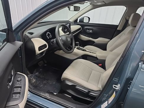 Used 2024 Honda HR-V LX image 28