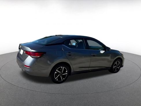 Used 2025 Nissan Sentra SV image 15